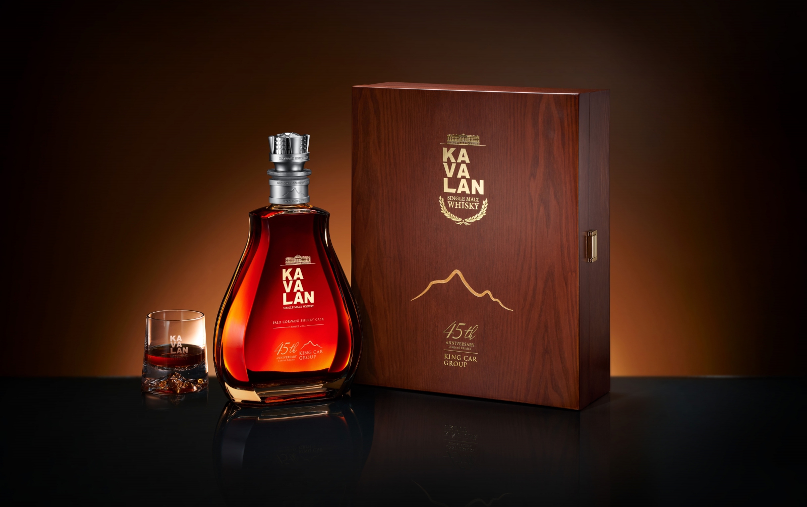 King Car Group Marks 45th Anniversary with Rare Palo Cortado 
